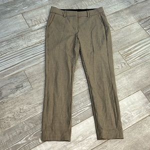 Plaid ladies pants size 6 EUC